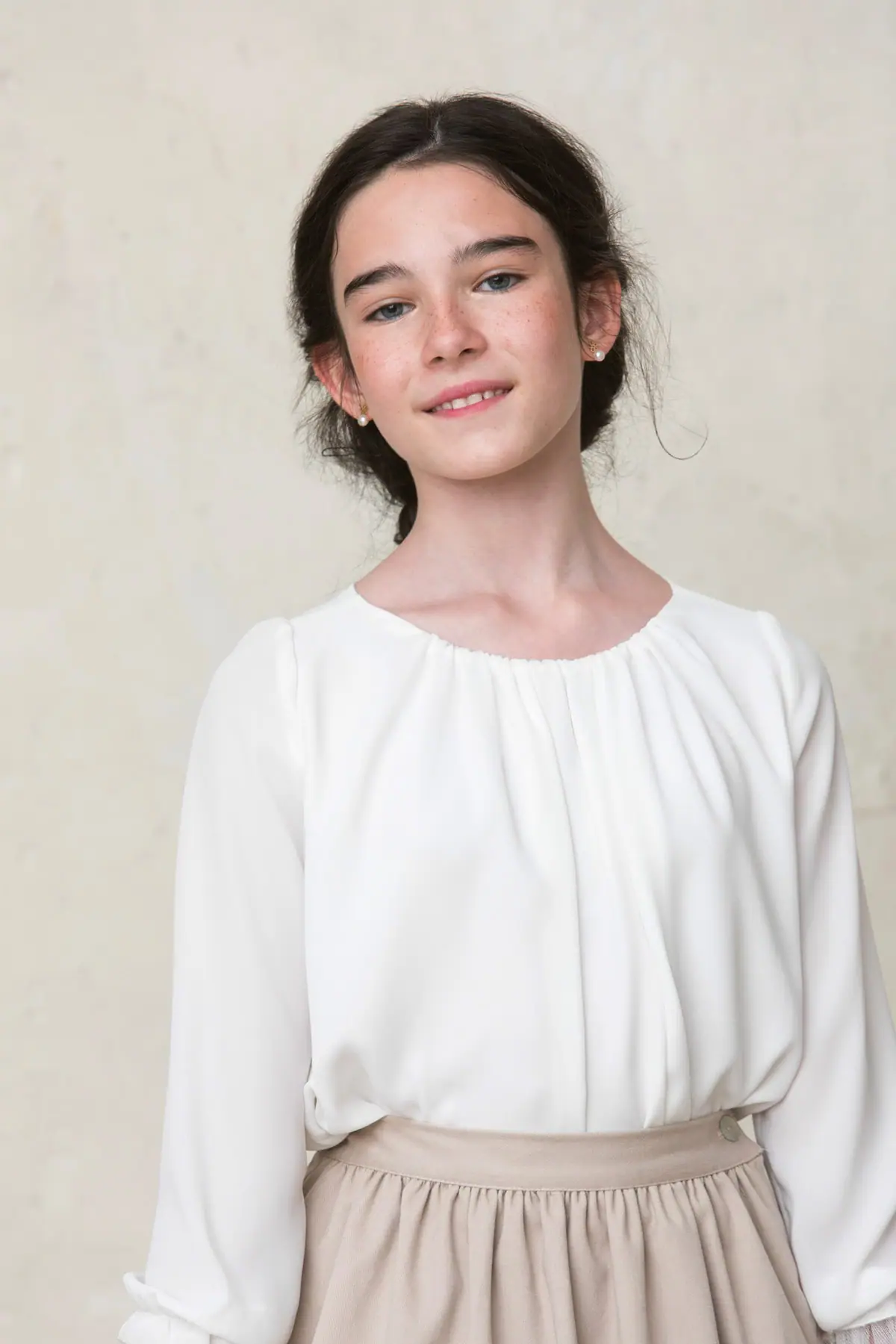 Blusa Gala de crepe blanco YM112266 - Imagen 6