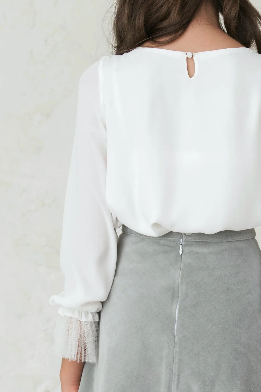 Blusa Gala de crepe blanco YM112266 - Imagen 3